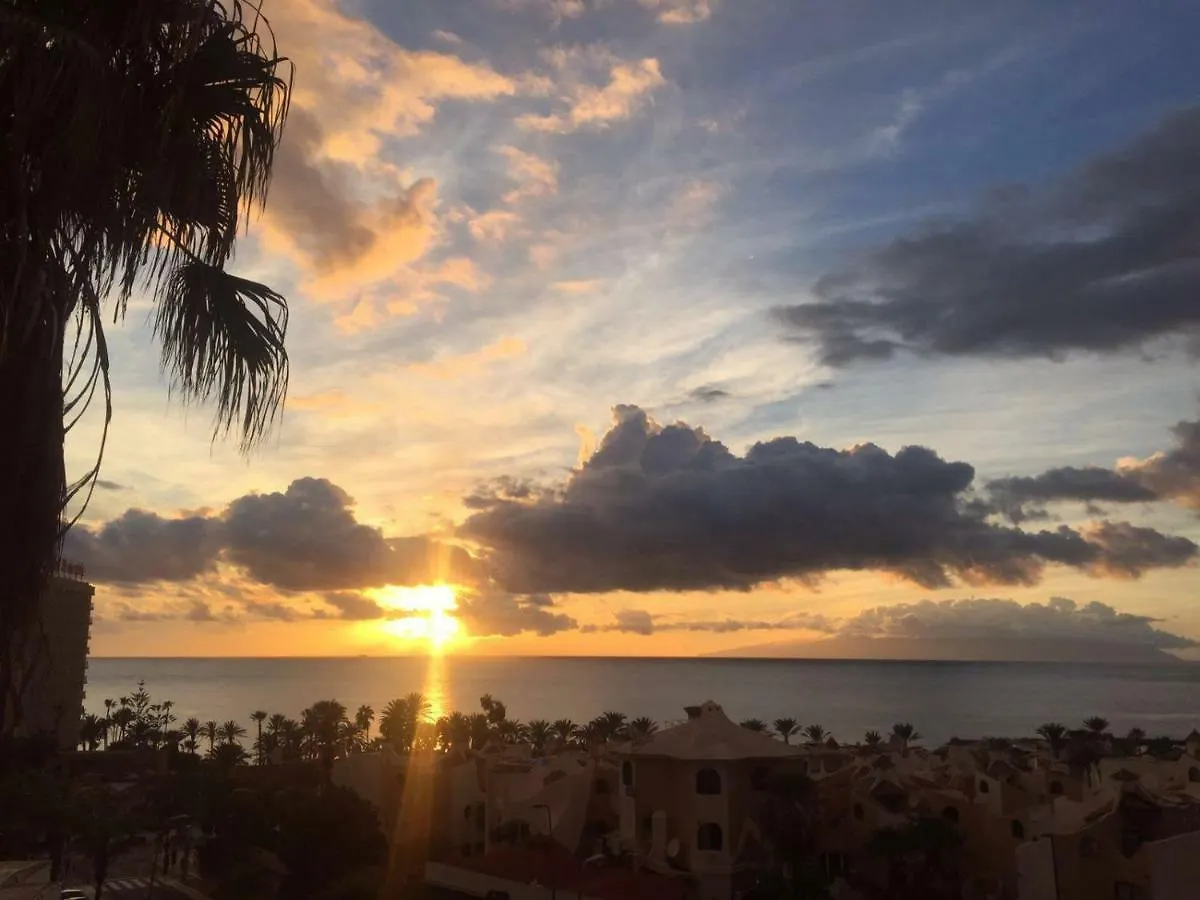 Apartment Holidays In Playa De Las Americas Arona